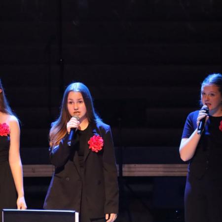 Młode wokalistki ze studia NASZA MELODIA.