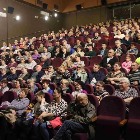 Mieszkańcy gminy Drzewica przybyli na film do kina 