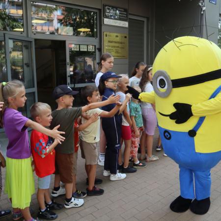 Zabawy w ramach pikniku z Minionkiem.