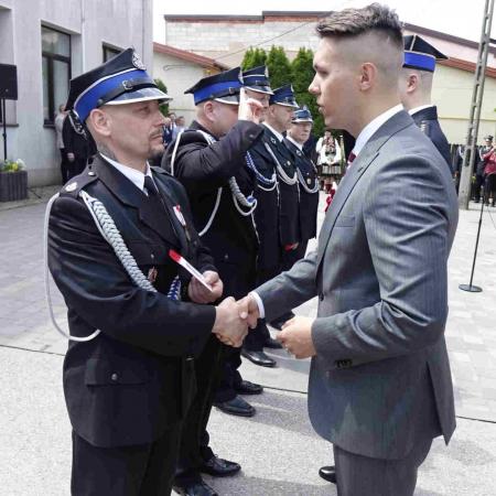 Wręczenie odznak dla strażaków 