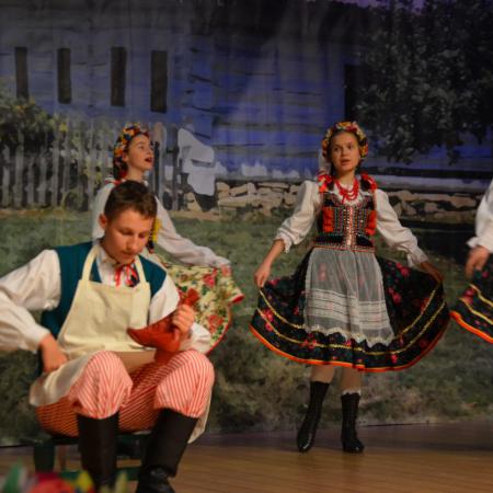 Występ taneczny zepołu Krakowiak.